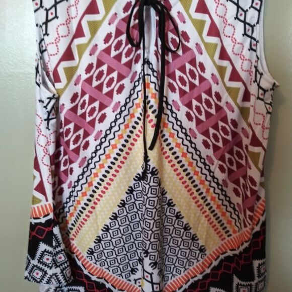 Flowy Colorful Tank Top Fun Pattern - Picture 4 of 4